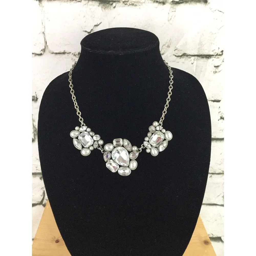 Aeo Fashion Jewelry Necklace Large Rhinestones Silver Toned‎ Large Clunky